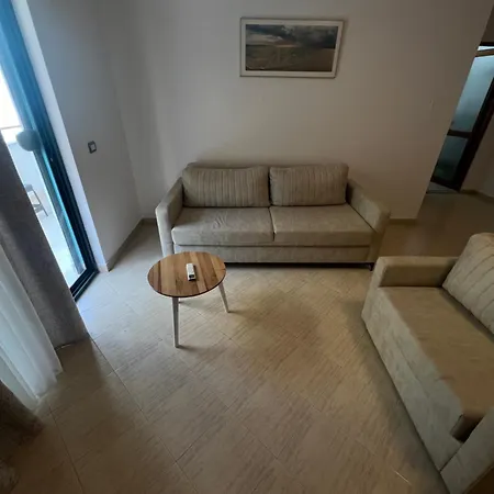 Apartamentes 303 A7 Golem (Tirana)
